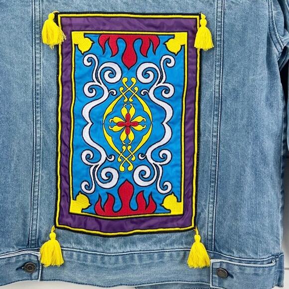 Oh My Disney Womens XS Aladdin Denim Trucker Jacket Genie Blanket Magic Carpet - Picture 4 of 10